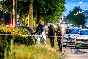 En 27-årig mand blev stukket flere gange, efter at to biler havde været involveret i et uheld ved Gl. Køge Landevej.