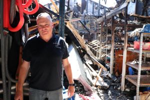 Tømrervirksomheden Klitte og Jensen har lynhurtigt fået etableret sig i midlertidige lokaler, efter en voldsom brand hærgede.