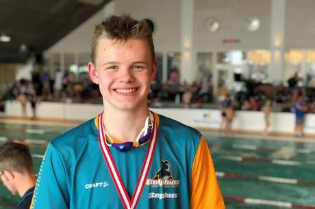 Sophus Henningsen er den første Hammel-svømmer nogensinde til at svømme 200 meter på under to minutter.