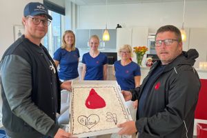 Indlagt i 110 dage efter voldsom ulykke på motorcykel sidste sommer ved Ørum. Fik 14 portioner blod for at redde livet - og har nu sagt tak.