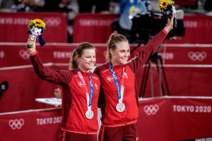    OL Tokyo 2020. Banecykling parløb for kvinder. Izu Velodrom. Amalie Dideriksen og Julie Leth får sølv. Fredag 6. august 2021.  