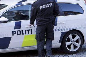 Politiet søger vidner til to omgange hærværk begået mod en skurvogn på en byggeplads ved Blegindvej i Hørning.