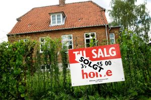 Det er især i kommunerne med de større byer, at priserne er blevet så høje, at det bedre kan betale sig at kigge efter et hus i nabokommunen. Foto: Thomas Borberg
