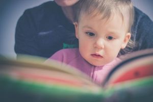 Favrskov Bibliotekerne kan via midler fra Slots- og Kulturstyrelsens BOGglad-pulje sende nye bøger og læseaktiviteter ud til 350 børn i Favrskov.