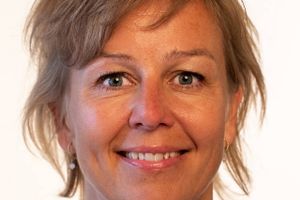 1. oktober 2022 skifter nuværende chefsygeplejerske i Hjertesygdomme på Aarhus Universitetshospital, Rikke Degn, job og bliver sygeplejefaglig direktør på Regionshospitalet Gødstrup.