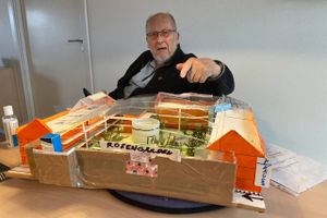 Henning Sørensen, 78, har lavet et forslag til, hvordan Kulturgrunden i Hornslet Midtby kan udnyttes med både kulturhus, sundhedshus og seniorboliger.