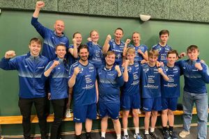 Højbjerg Badminton Klub er nu den eneste klub, der har haft seks hold i de fem øverste badmintonrækker. 