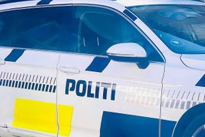 En kvinde forsøgte at stjæle fra Meny i Højvangen onsdag kort før middag.