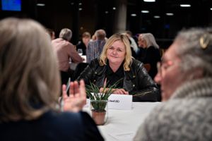 En form for gruppe-speeddating med 11 østjyske folketingskandidater. Der blev diskuteret alt fra Grønland til hjemmepleje i en direkte dialog mellem vælgere og politikere.