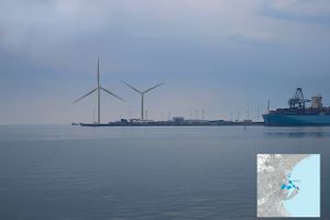 NRGi har fået afslag på at opsætte 220 meter høje vindmøller på Aarhus Havn. S, SF og EL fastholder kravet om vindmøller. 