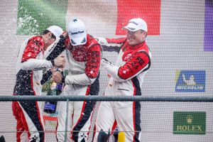 Den danske Ferrari-fabrikskører sikrede sæsonens tredje VM-sejr i sekstimersløbet på Fuji og har sammen med AF Corse generobret LMP2 Pro/Am-føringen i FIA World Endurance Championship.