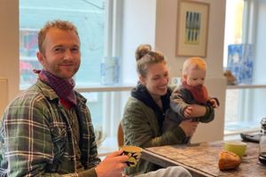 Bjarke Jensen vil åbne en kaffebar i Ebeltoft og har brugt en noget usædvanlig, men effektiv metode til at få drømmen gjort til virkelighed
