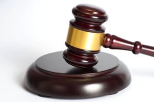 Retten har ikke fundet det bevist, at 42-årig mand havde sex uden samtykke med 26-årig kvinde.
