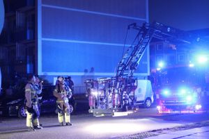 Østjyllands Brandvæsen rykkede onsdag aften ud til en lejlighedsbrand i det nordlige Aarhus, hvor en kvinde blev reddet på sin altan. 