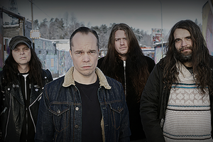 Der er crustpunk og black metal med svenske Martyrdöd og hardcore dødsmetal med danske Anti Rituals. 
