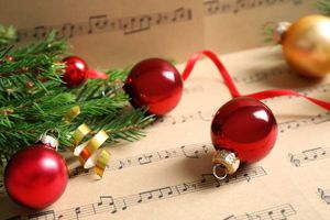 Der er rig mulighed for at forkæle øregangene og få stemmebåndet smurt i december, hvor en lang række kendte kunstnere synger julen ind i kirker og på scener rundt omkring i Aarhus.