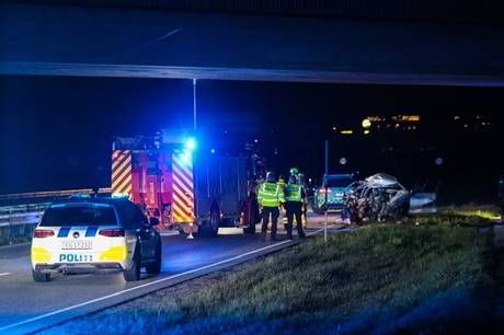 Østjyllands Politi kaldt ud til voldsom ulykke i nat på Djurslandsmotorvejen ved Aarhus N.