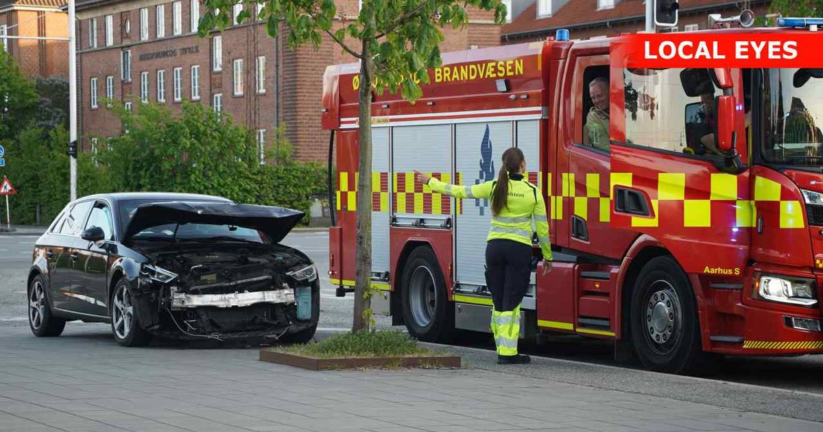 Brandbil påkørt og gjort ukampdygtig midt under stor udrykning - Din Avis