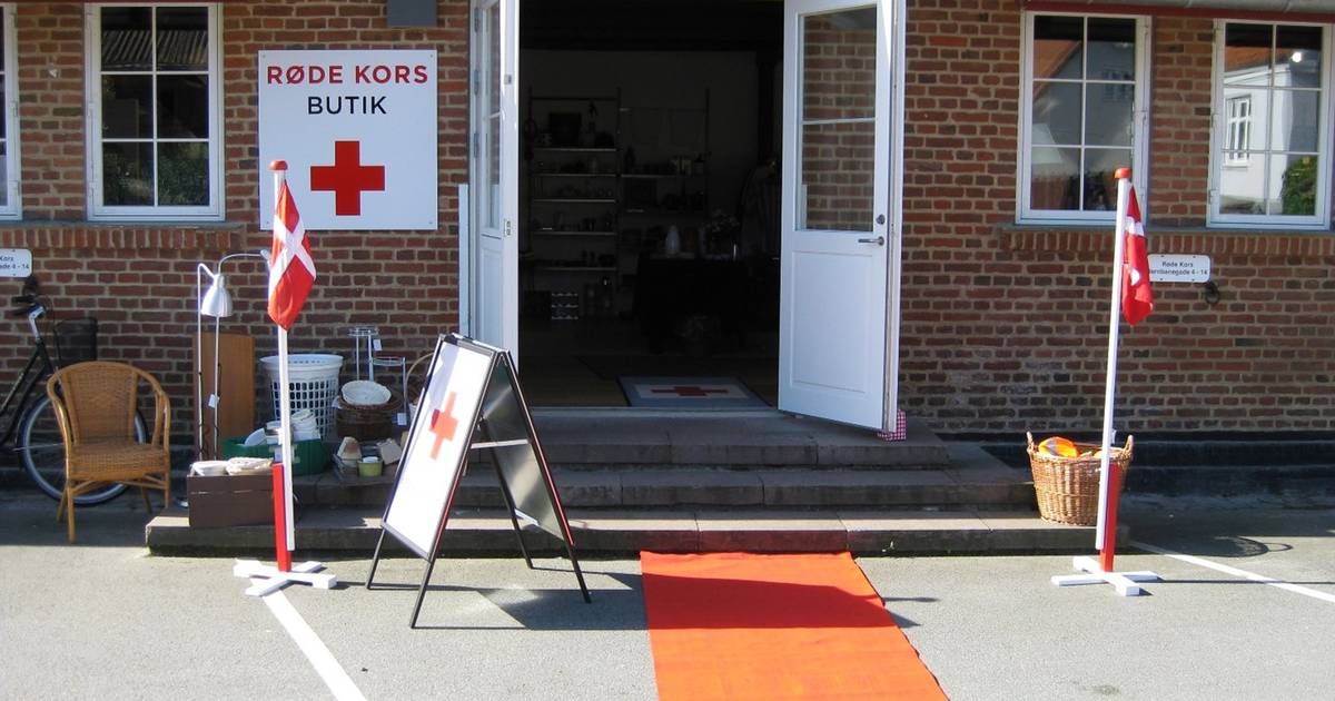 Røde Kors har butiksjubilæum i Ryomgård - Din Avis