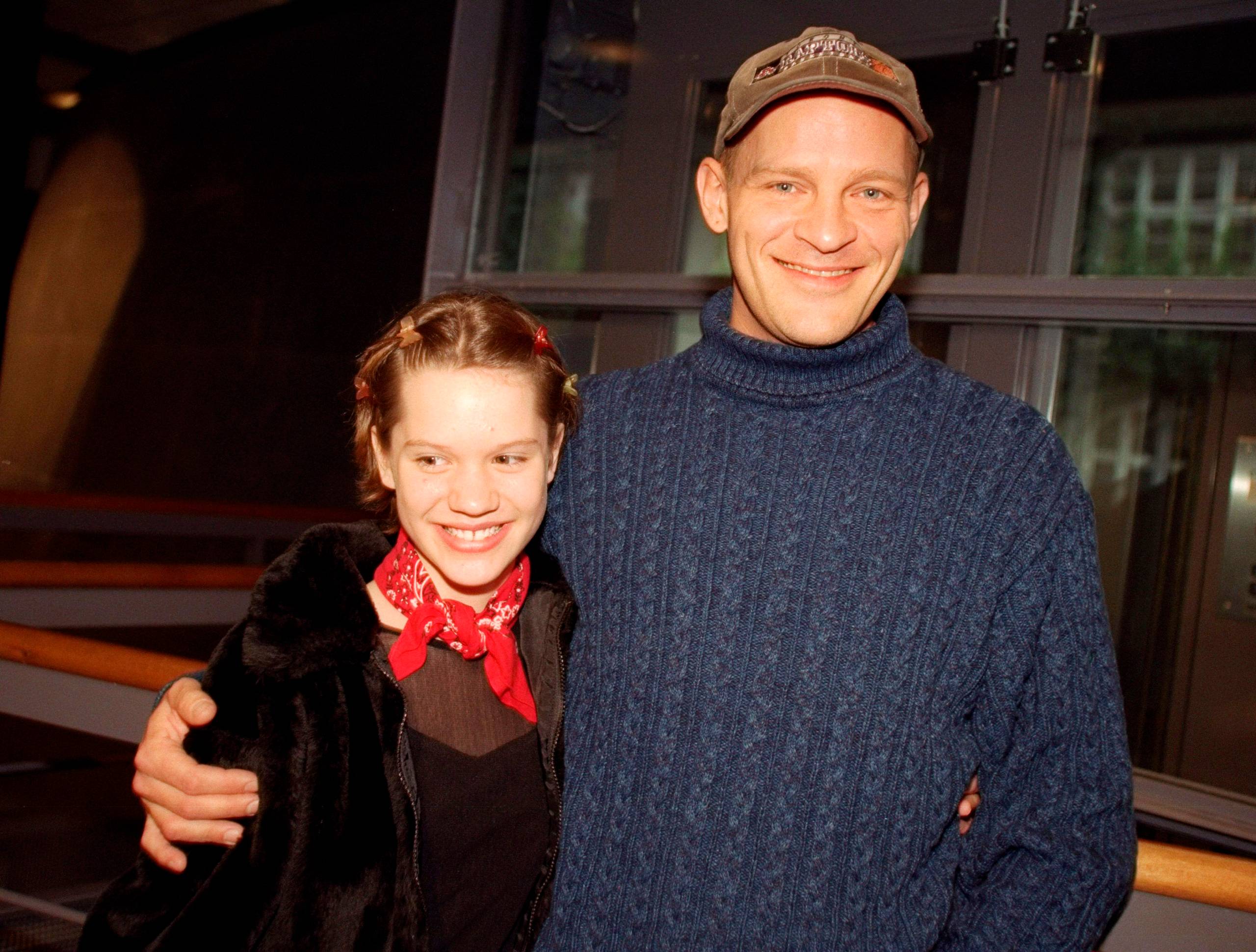Fra strisser-datter til voksenskuespiller: »Nu tør jeg sige højt hvad ...