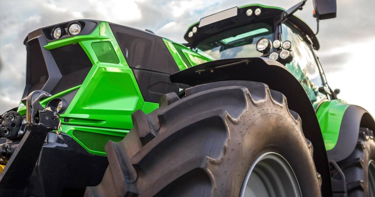 Kvinde på cykel væltet af traktor: Traktorfører og vidner efterlyses ...