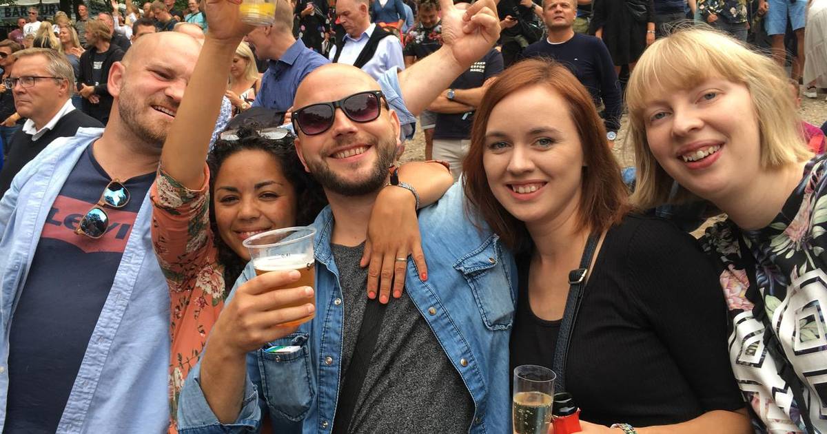 Backstage Bøge: Søstre arrangerer mini-Smukfest - Din Avis