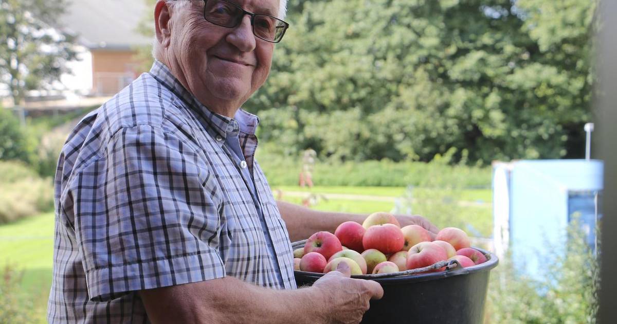 80 år: Aksel har hele verden som arbejdsplads - Din Avis