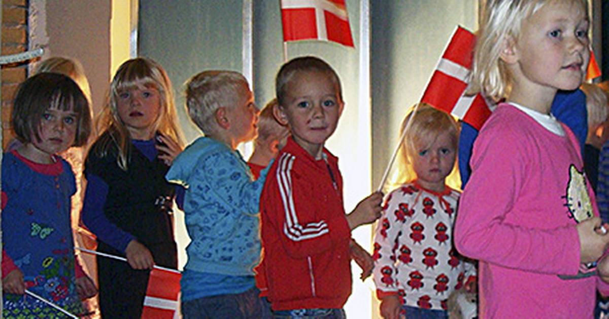 Rejsegilde med plads, pølser og pilsner