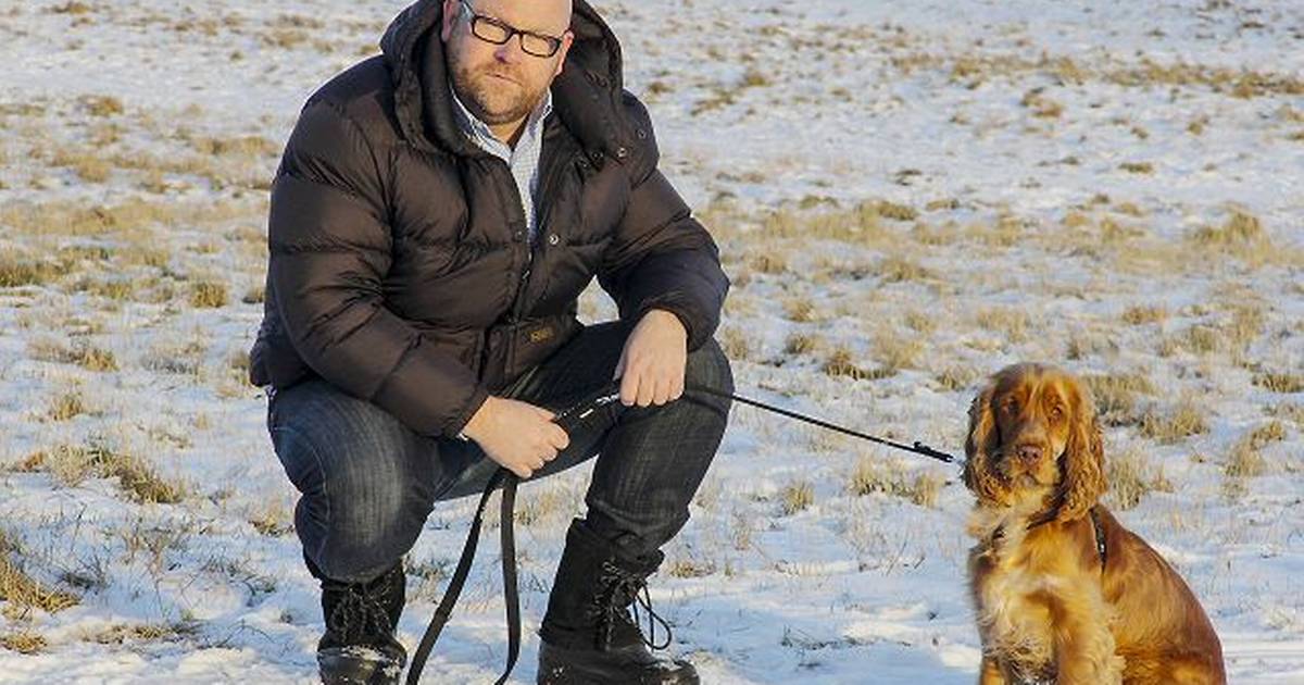 Kamphund bed sig fast i hovedet på hans hundehvalp - men så greb en ...