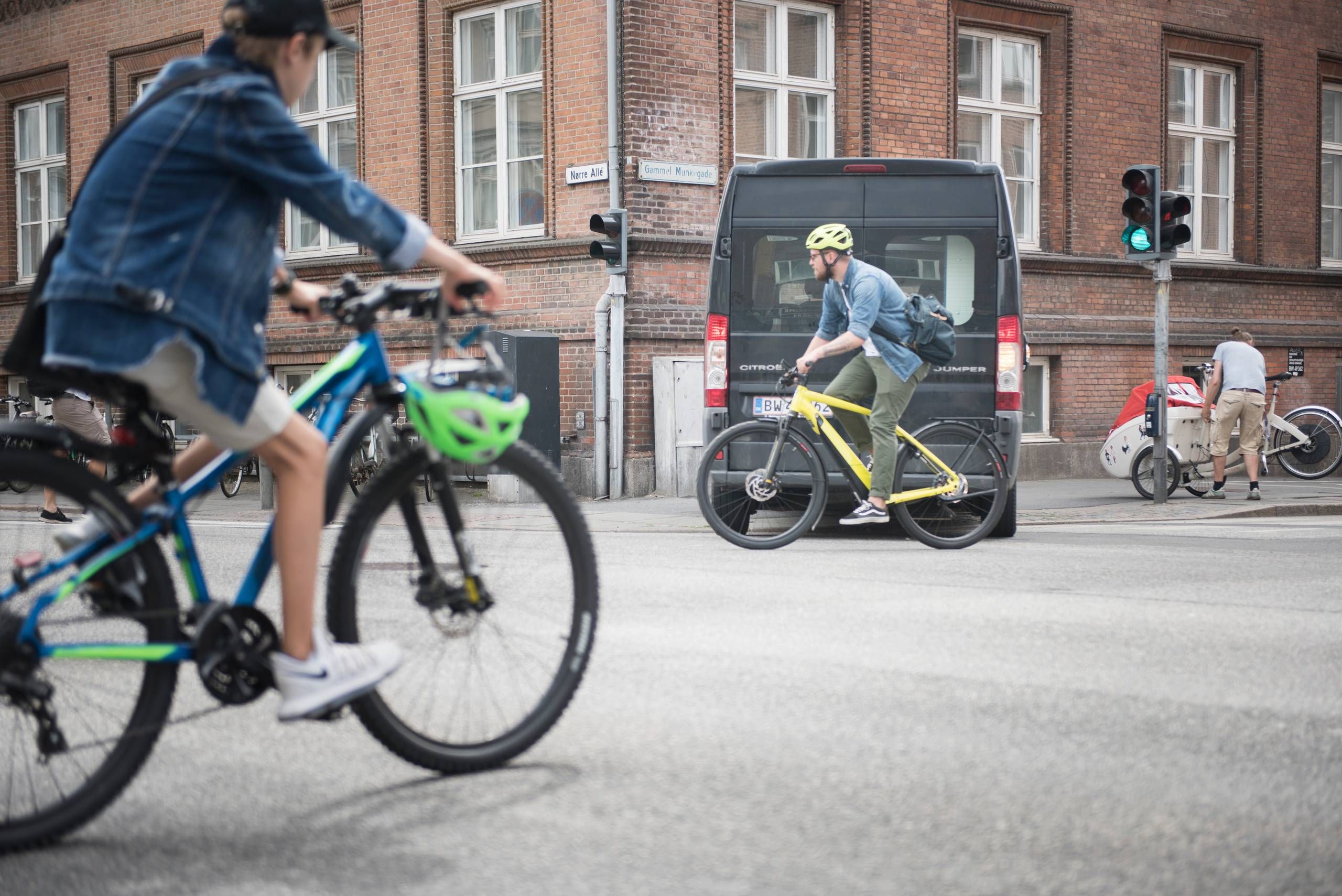 Stadig flere uheld med el-cykler: ønsker lovpligtig ansvarsforsikring