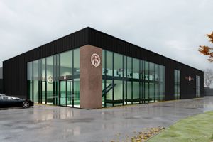 Kaffefirmaet fra Skanderborg er flyttet til Tilst ved Aarhus og åbner nyt showroom på 250 m2 med stor udstilling af espressomaskiner i slutningen af oktober 2022