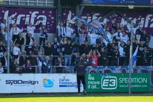 På søndag har AGF's Superliga-trup købt billetter til fansene på udebaneafsnittet.