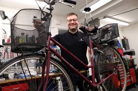 Til juni åbner en 700 kvadratmeter stor Fri BikeShop i Silkeborg. Jacob Veller, som har en butik af samme navn i Hammel, er medejer.