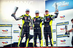 Der blev kæmpet til målstregen, da Mikkel Jensen og Frederik Schandorff tabte team- og kørermesterskabet i European Le Mans Series med sølle fire point i finalen på Portimao.  